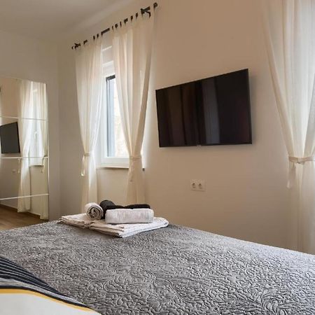 Apartments Dream In Arena 1 Pula Center Free Parking Eksteriør bilde